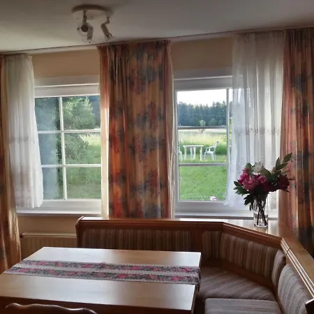 Apartment Basthaus - Wohnen In Der Natur Elend